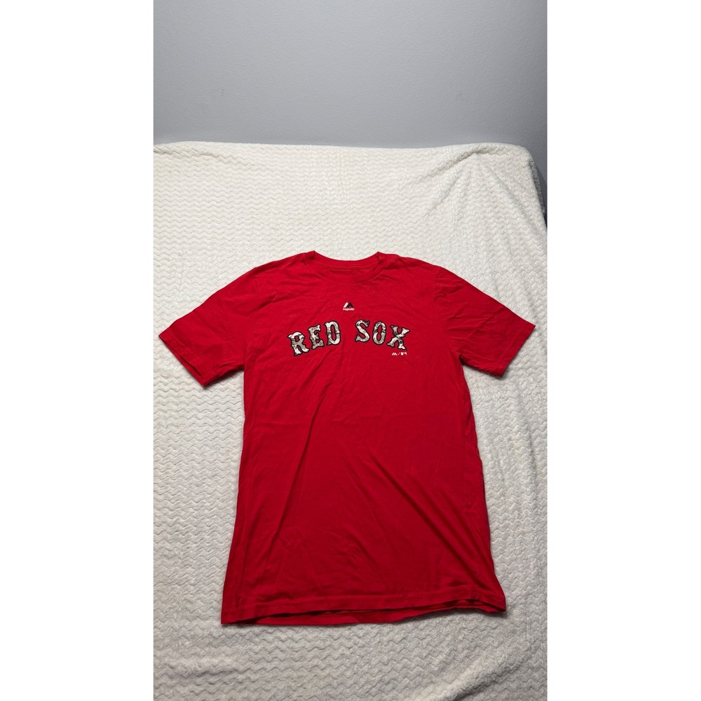 Majestic Boston Red Sox Kids XL Red T-Shirt Camo Graphic MLB Baseball Tee